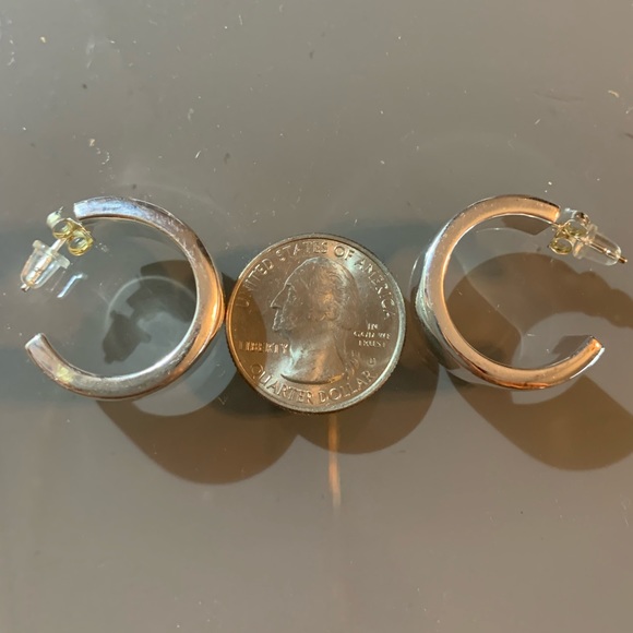 ARGENTO VIVO Wide Ribbon Hoop Earrings - Picture 2 of 5